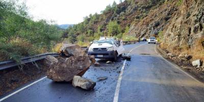 Yağışlı hava sistemi güneyde maddi zarara yol açtı