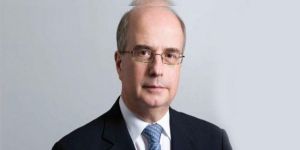 “Kıbrıs Bankası” Yönetim Kurulu Başkanı istifa etti