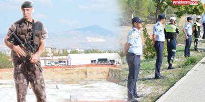 Külliyeye 'saklı' ziyaret