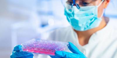 Yakın Doğu Oluşum Hastaneleri, ilk kez kök hücre tedavisine başladı