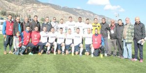 Geçitkale zirvede rahat