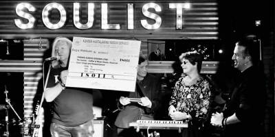 Bu kez kanser hastaları için rock müzik yaptılar