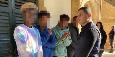 Hamitköy’de ağaçlık bir alana götürüp darp ettiler