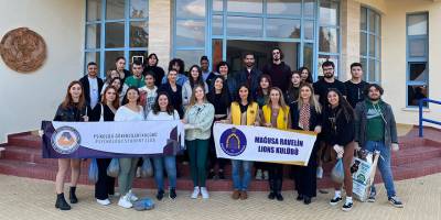 DAÜ psikoloji öğrencileri kulübü “Kampüste Bir İyilik Yap” çağrısına katıldı