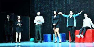 “Kutu Kutu” Cuma akşamı Merkez Lefkoşa’da sahnelenecek