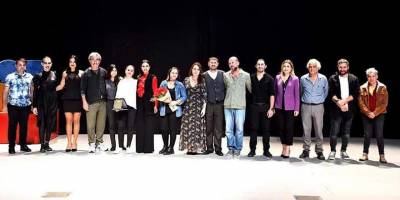 “-mış” gibi yapanlara, çıkarların esiri olanlara bir yakından bakış: “Kutu Kutu”