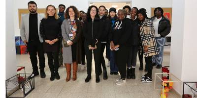 LAÜ’de “Yaratıcı Yılbaşı Ağacı Poster Tasarımı Sergisi” açıldı