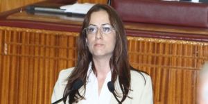 Derya, yeni burs düzenlemesini eleştirdi