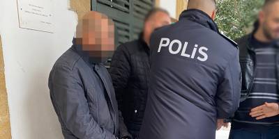 Bir forklifti iki kişiye sattığı gerekçesiyle tutuklandı