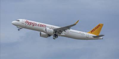 Ercan – Antalya uçağı Adana’ya zorunlu iniş yaptı