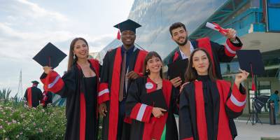 UKÜ Mezunları ile büyümeye devam ediyor