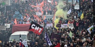 Fransızlar emeklilik reformuna karşı ikinci kez greve gitti