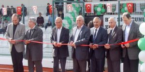 Yenilenen Değirmenlik Sadık Cemil Stadı açıldı