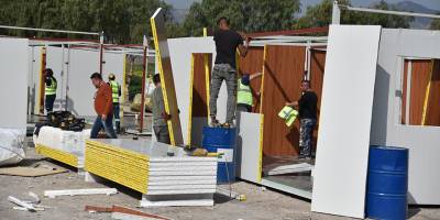 Konteyner evlerin bir kısmı Cuma günü Türkiye’ye gönderilecek