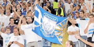 Apollon’a ırkçılık cezası