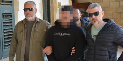 Aracını polisin üzerine sürmüştü… 3 ay süreyle cezaevine gönderildi