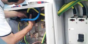 Camilerin elektriğinin kesilmesine tepki