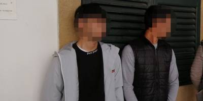 Darp ettikleri kişinin burun kemiğini kırdılar