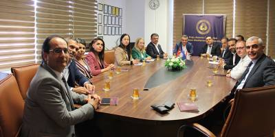 Erhürman ve heyeti DAÜ’yü ziyaret etti