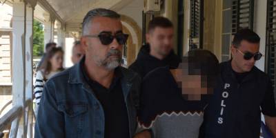 Evinde yeşil reçeteye tabi birçok ilaç bulundu