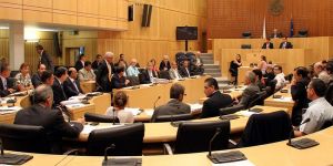 Otomatik Kayıt Yasası engele takıldı