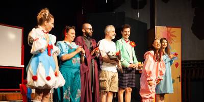 "Soytarılar Okulu" sahnelendi