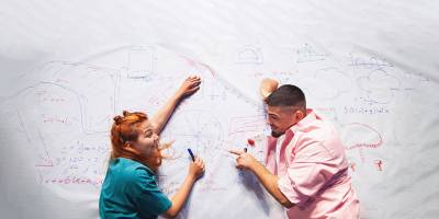 Lefkoşa Belediye Tiyatrosu’nun iki oyunu prömiyer yapacak