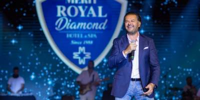 Alama, bayramda sevenleriyle buluştu