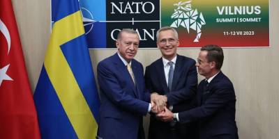 Erdoğan, İsveç'in NATO üyeliğini onaylamayı kabul etti
