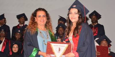 Yakın Doğu Üniversitesi İktisadi ve İdari Bilimler Fakültesi mezunları keplerini attı