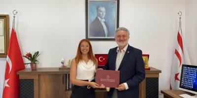 Evkaf burslarıyla öğrenciler hayallerine kavuşuyor