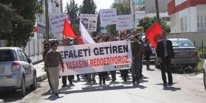 ÖĞRETMENLER ANAFARTALARDA GREV YAPTI