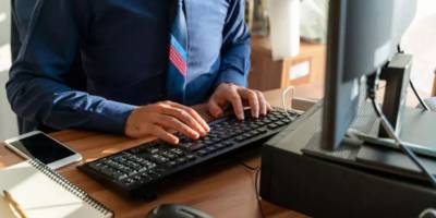 Kamuda tek tip mesaiye geçilmesi konusu Cuma günü Meclis’in olağanüstü birleşiminde ele alınacak