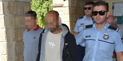 Sahte çalışma vizesi gösterdiler, tutuklandılar