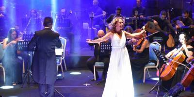 Ziynet Sali ve LTB Orkestrası Girne’de sahne aldı