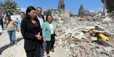 Özdenefe, deprem bölgesindeki ziyaretlerine devam ediyor