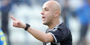 Kıbrıslı hakemin arabası bombalandı