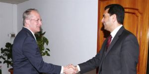 Nami Koenigle görüştü