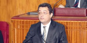 Halk siyasilere güvenmemekte HAKLI