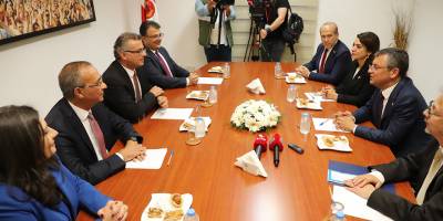 Erhürman: "İlişkilerimiz iki kardeş parti olarak önemlidir"