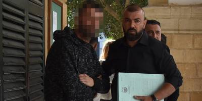 Güneyden kuzeye “iç çamaşırında” uyuşturucu geçirmeye çalıştı