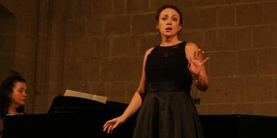 Bellapais Manastırı’nda sevilen opera eserleri yankılandı