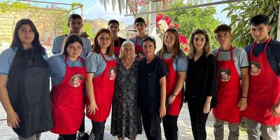 Mehmetçik Büyükkonuk Belediyesi, yaşlılara evde saç bakım ve sağlık hizmetleri sağlıyor