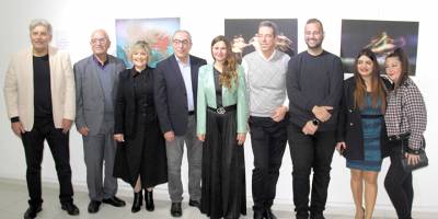 Lefkoşa AKM’de sanatseverler dansın fotoğrafları arasında salındı