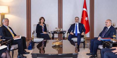 Holguin, Fidan ile görüştü