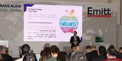 Savaşan 95 ülkeye “Sağlık Turizmi’nin küresel etkisi ve iş birliği diplomasisi”ni anlattı