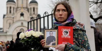 Navalni'nin cenaze törenine binlerce kişi katıldı