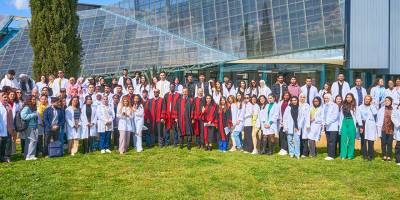 UKÜ’de geleceğin eczacıları beyaz önlüklerini giydiler