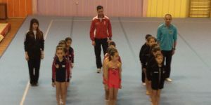 Cimnastikçiler adaya döndü