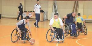 Kendi takımını davet etmedi